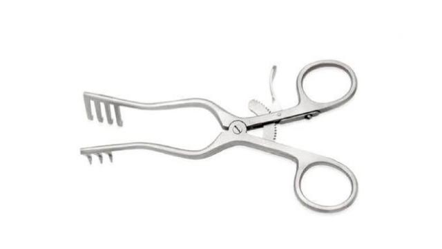 Weitlaner retractor self retaining, 140mm long