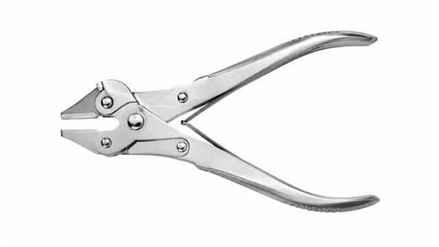 Combined Wire Cutters & Plier 7